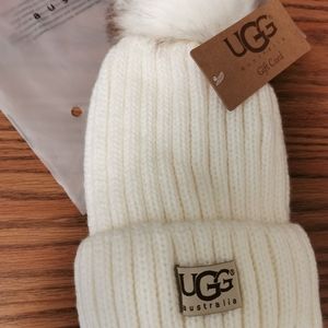 White ugg beanie winter women pompom